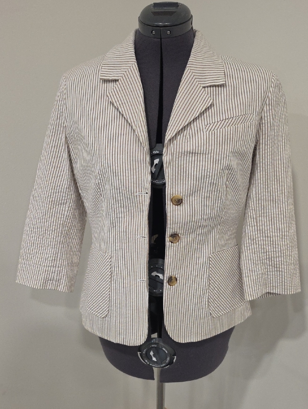 Isaac Mizrahi Cream and Brown Striped Cotton-Linen Blazer